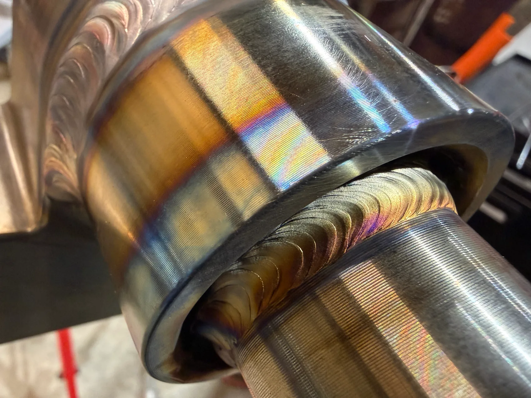 Rainbow-temper TIG weld macro on stainless