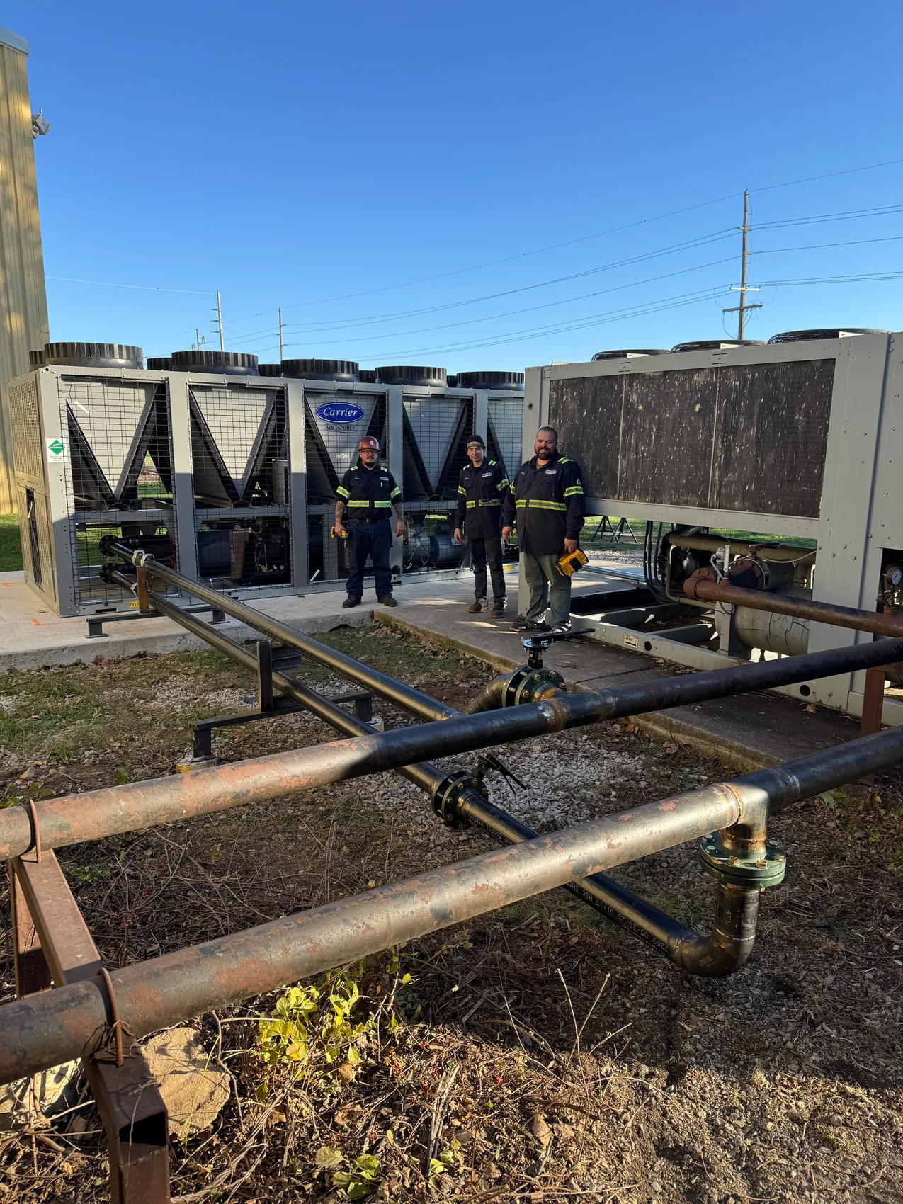Crew at the Carrier chiller piping job